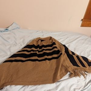 Poncho shawl